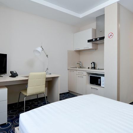 Apart Hotel 92/2 Karagandy 部屋 写真