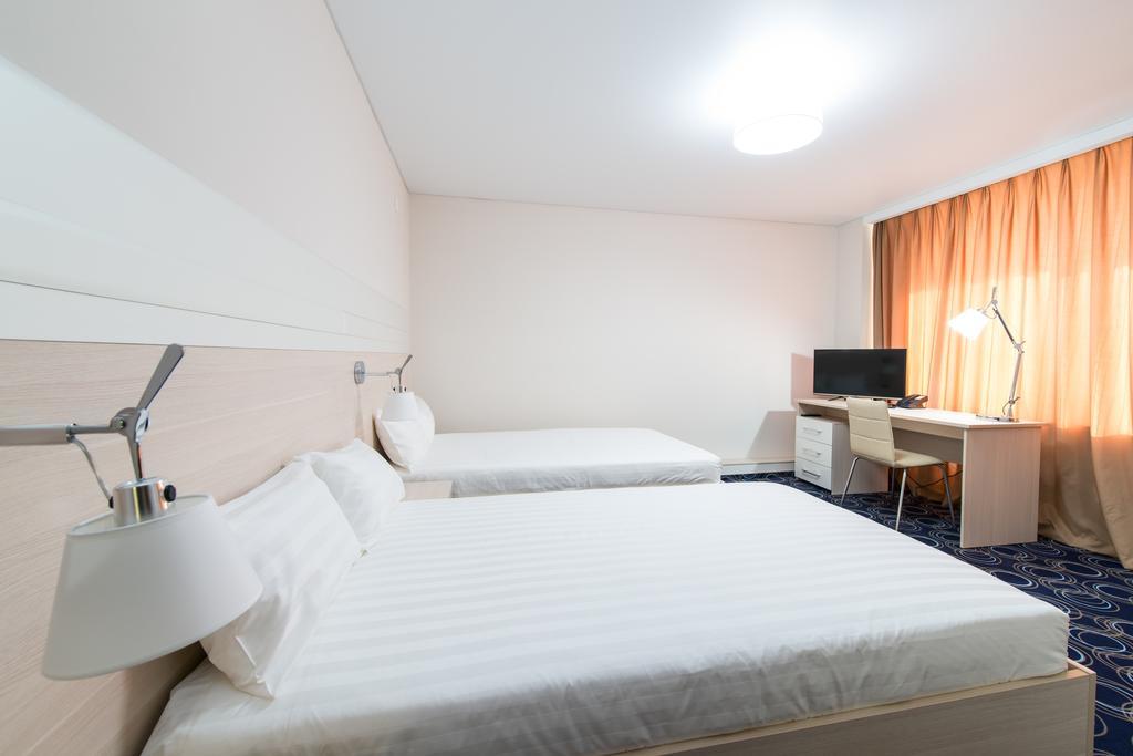 Apart Hotel 92/2 Karagandy エクステリア 写真