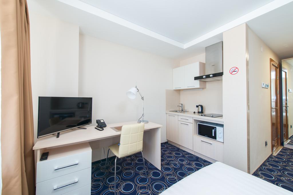 Apart Hotel 92/2 Karagandy エクステリア 写真